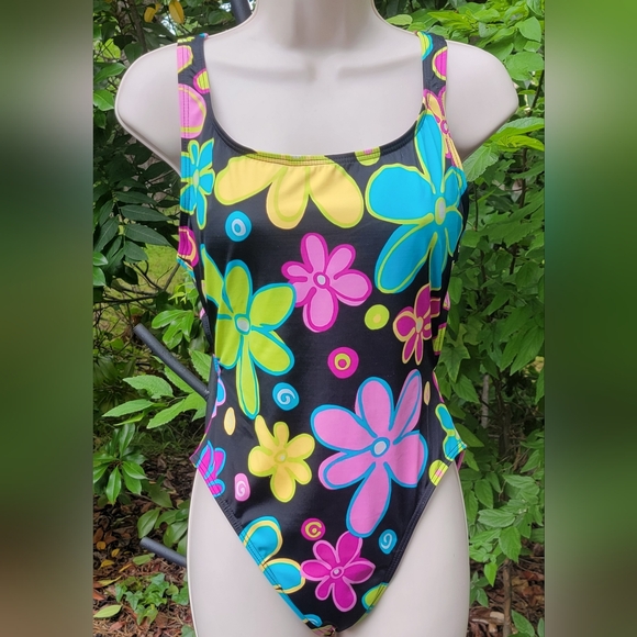 FLOWER POWER on Black Base...by Mystic Bay - Picture 1 of 5